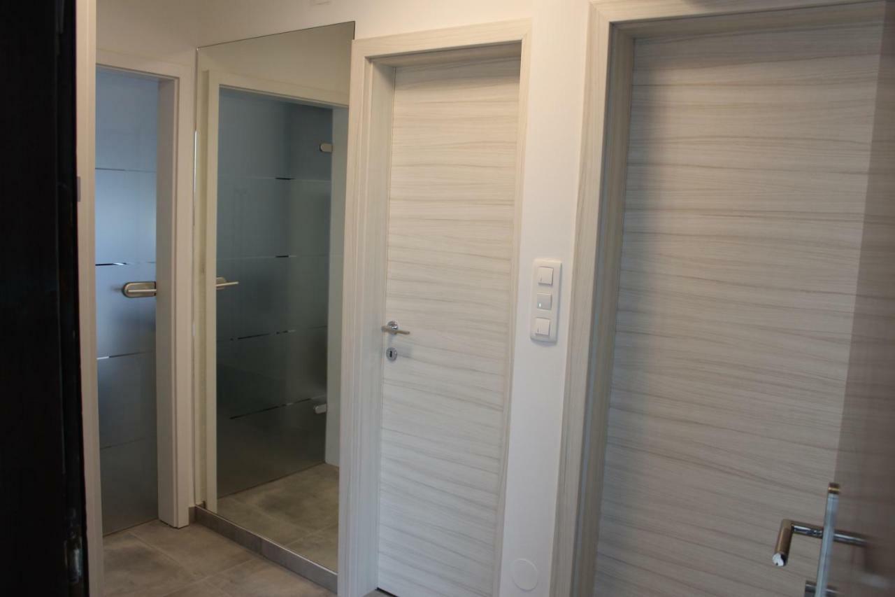 Apbovec Apartment Luaran gambar