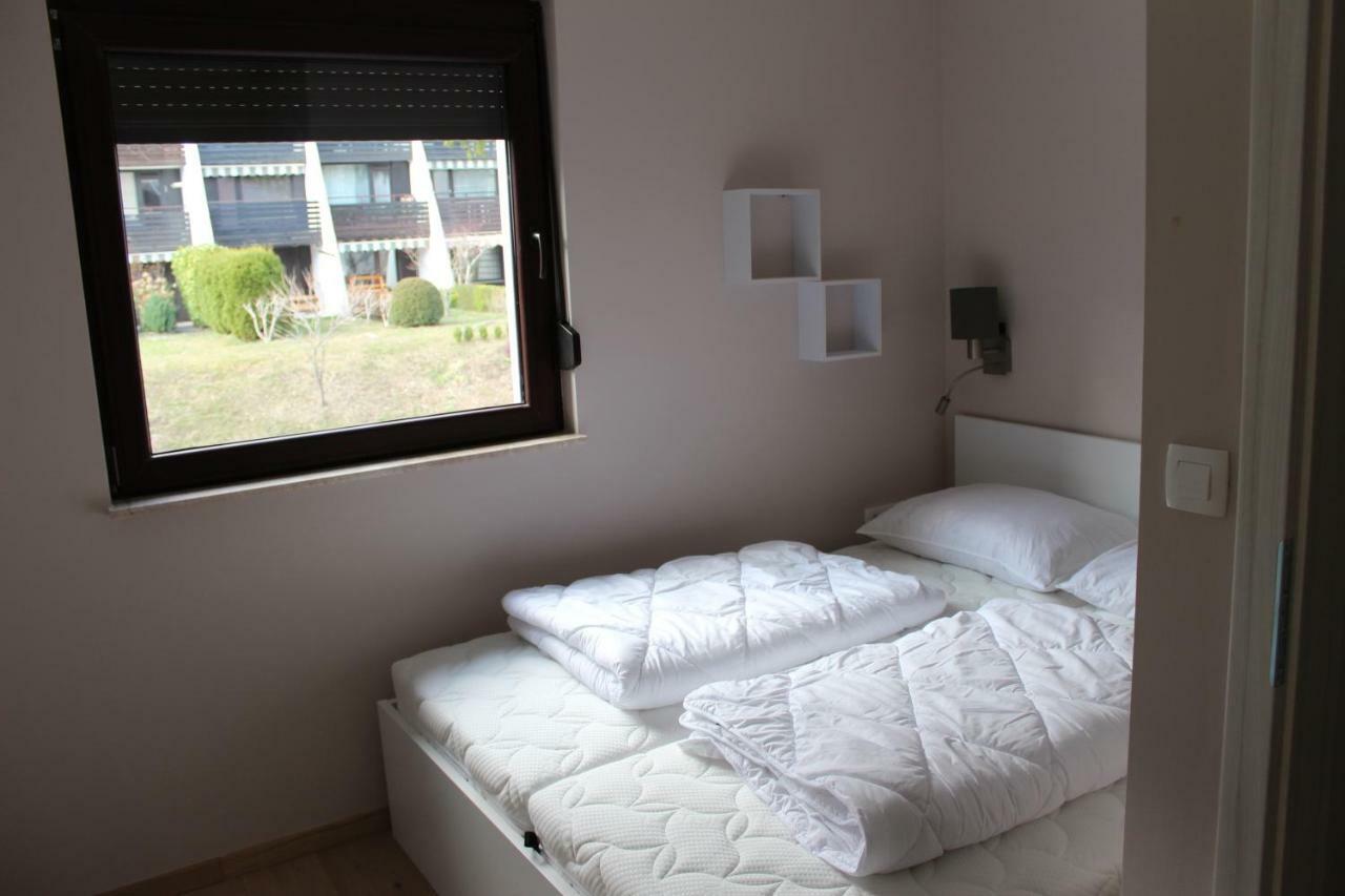 Apbovec Apartment Luaran gambar