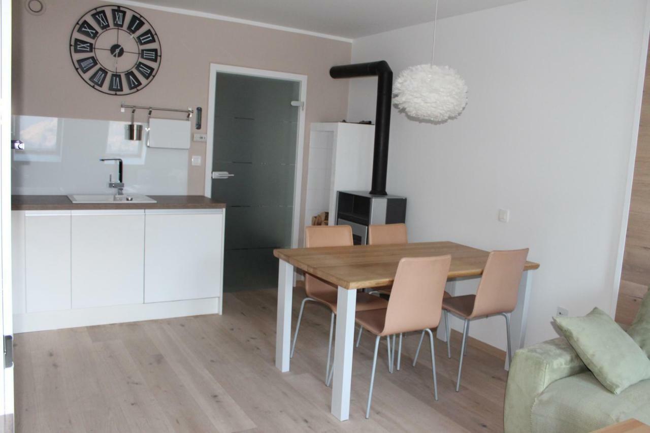 Apbovec Apartment Luaran gambar