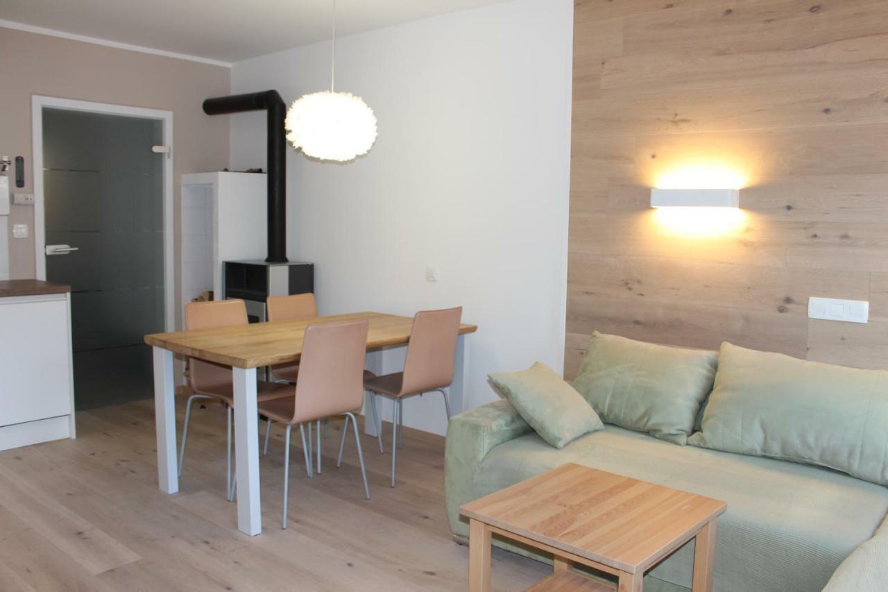 Apbovec Apartment Luaran gambar